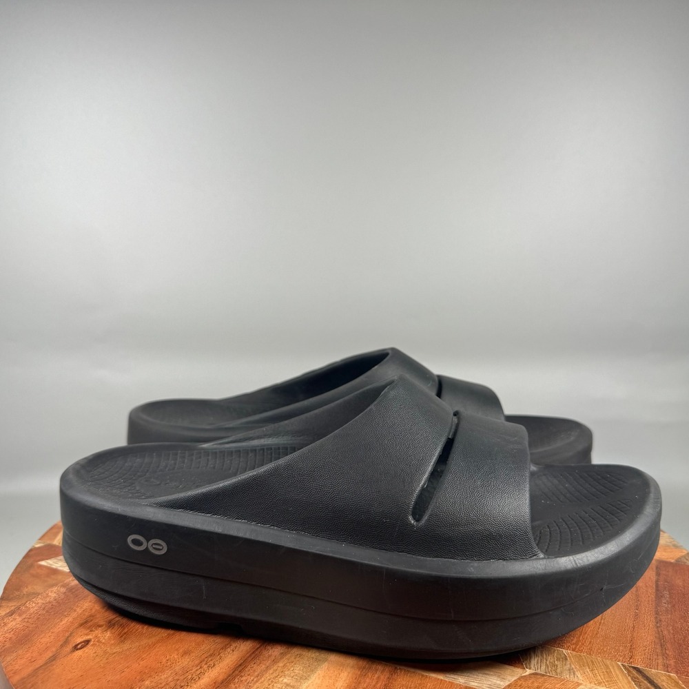 OOFOS OOmega Platform Slide Sandals Black Women 9 EU 40 Recovery Shoes